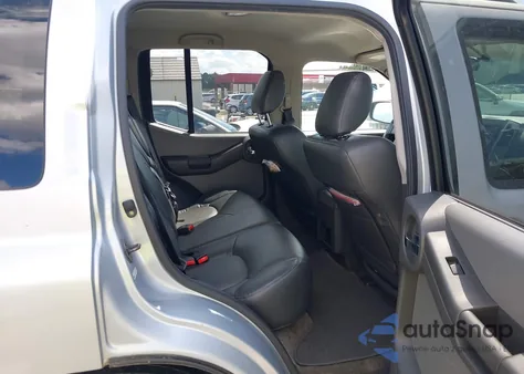 2011 Nissan Xterra S z USA, uszkodzony, nr VIN 5N1AN0NU2BC517220